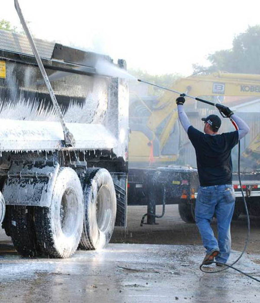 Chem 101: What Makes Industrial Pressure Washer Cleaning Solution Work?